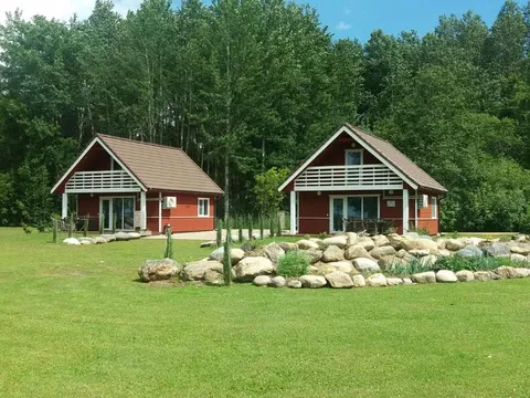 Kiviranna puhkemajad